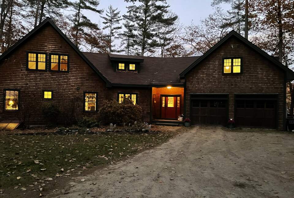 The Lakehouse - New Hampton, New Hampshire