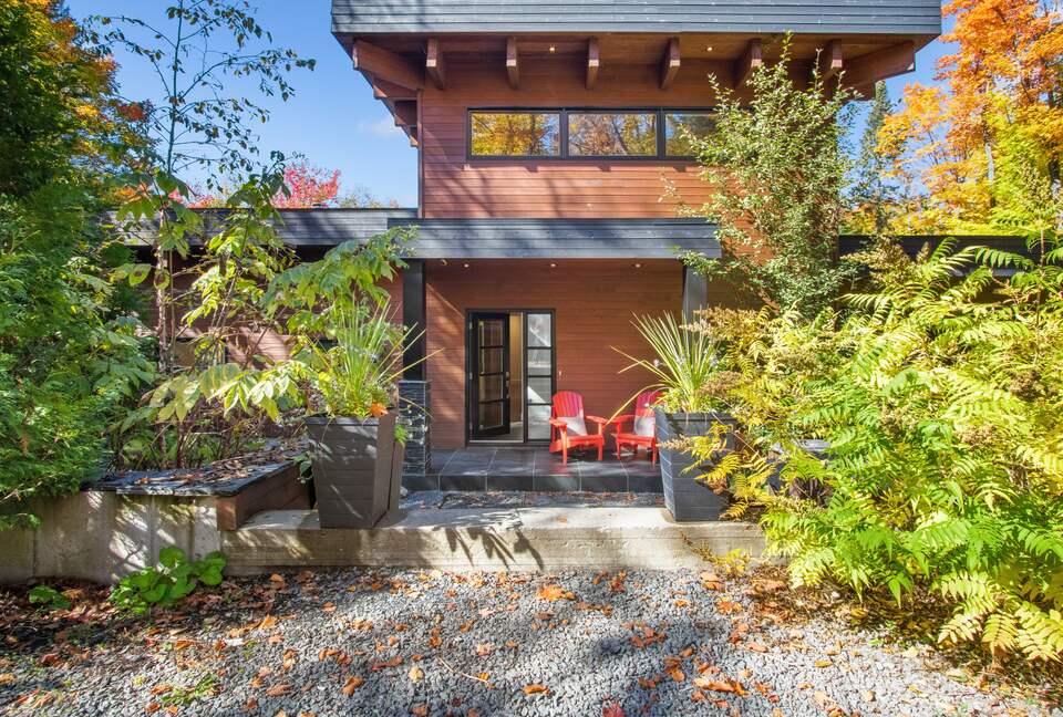 Lakefront Designer Home - St-Donat, Canada