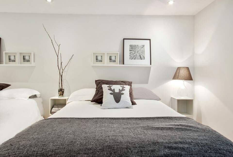 Lakefront Designer Home - St-Donat, Canada