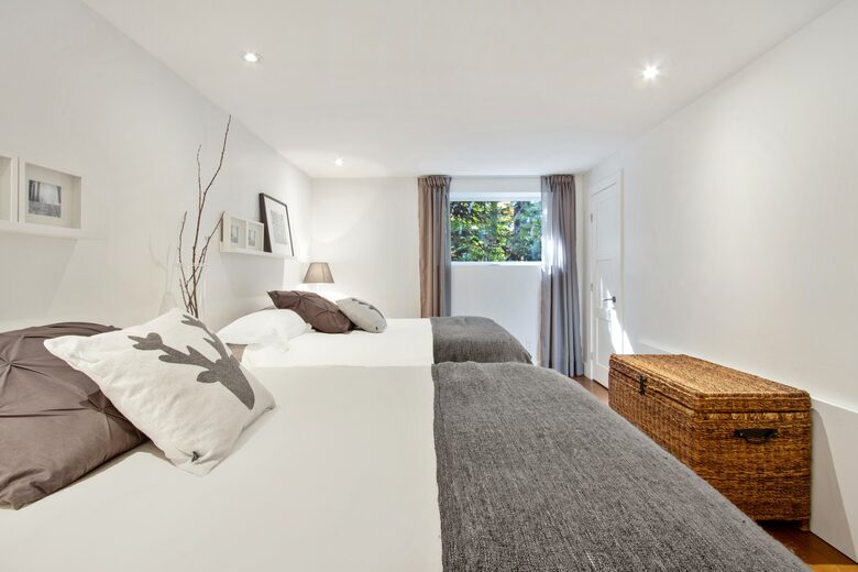 Lakefront Designer Home - St-Donat, Canada