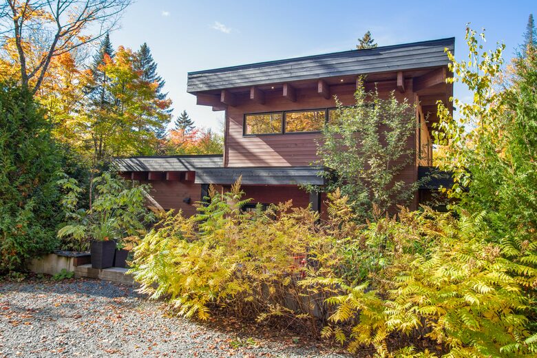 Lakefront Designer Home - St-Donat, Canada