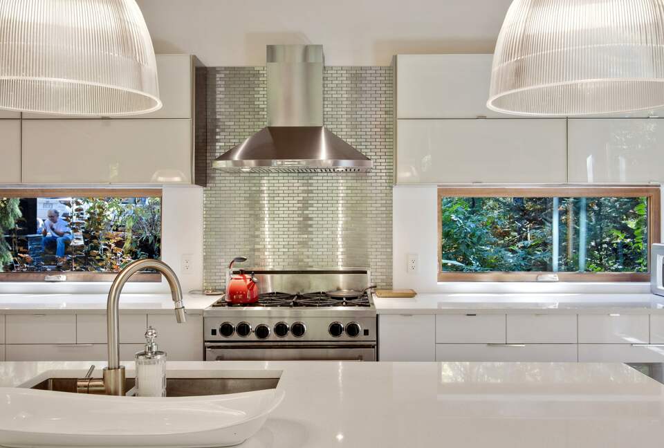 Lakefront Designer Home - St-Donat, Canada