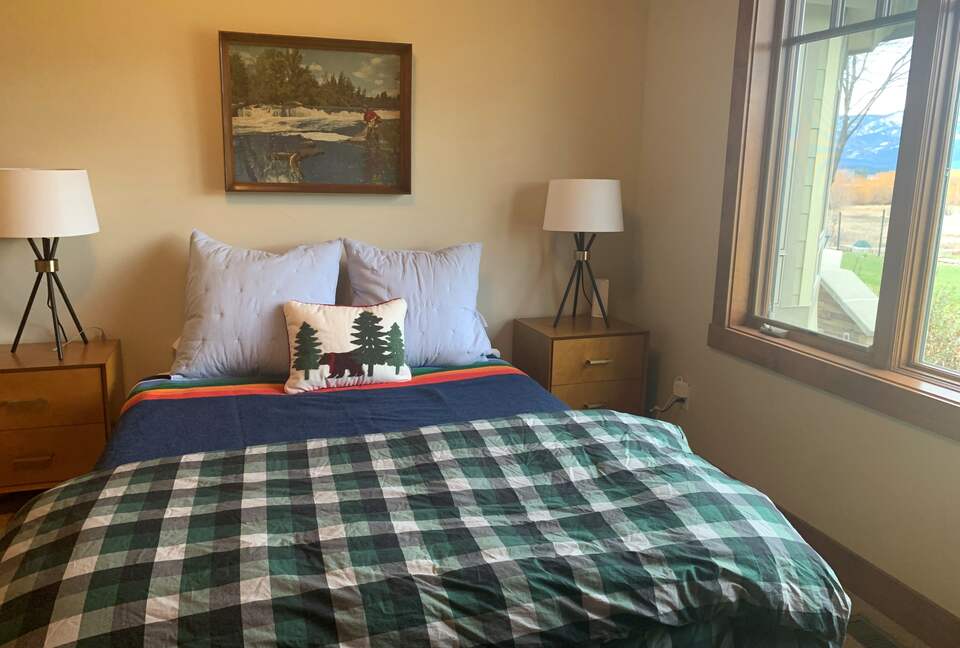 Home Exchange in Polson, Montana guest bedroom two Lake Theme