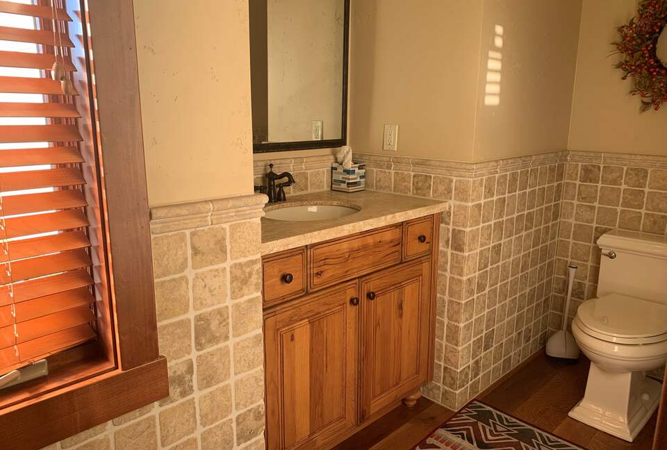 Home Exchange in Polson, Montana bathroom
