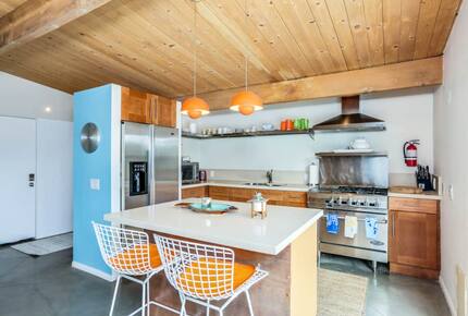Home Exchange in Palm Springs, CA, cute, modern, and new kitchen