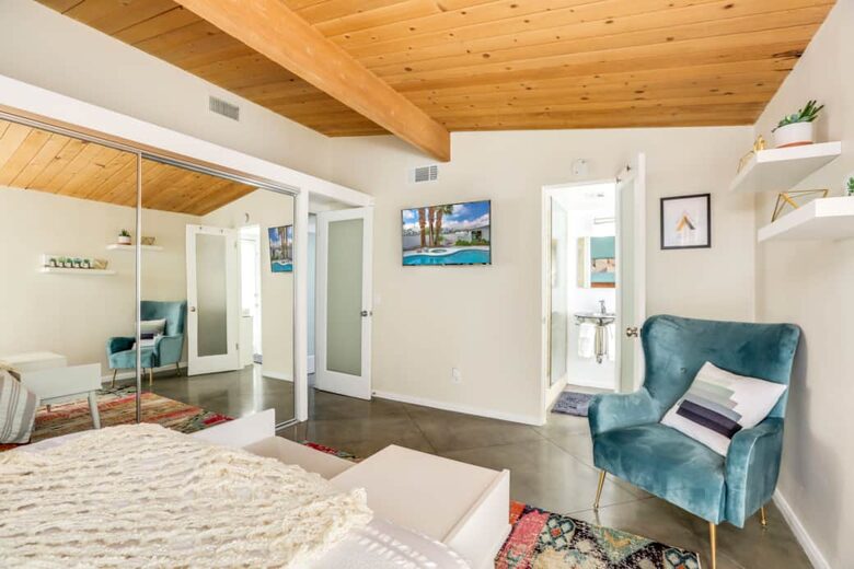 Home Exchange in Palm Springs, CA, master suite
