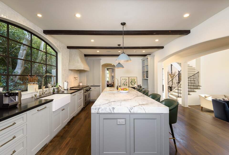 Home Exchange in Santa Monica, CA, gourmet kitchen