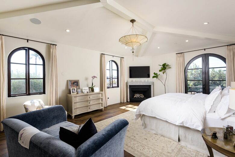 Home Exchange in Santa Monica, CA, incredible master suite