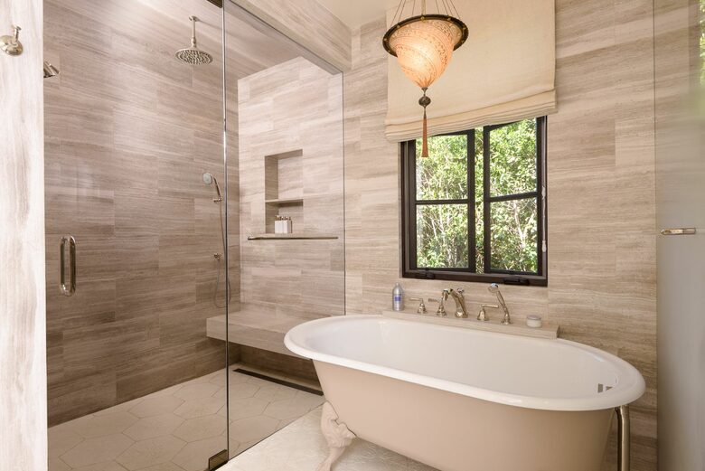 Home Exchange in Santa Monica, CA, amazing master bathroom