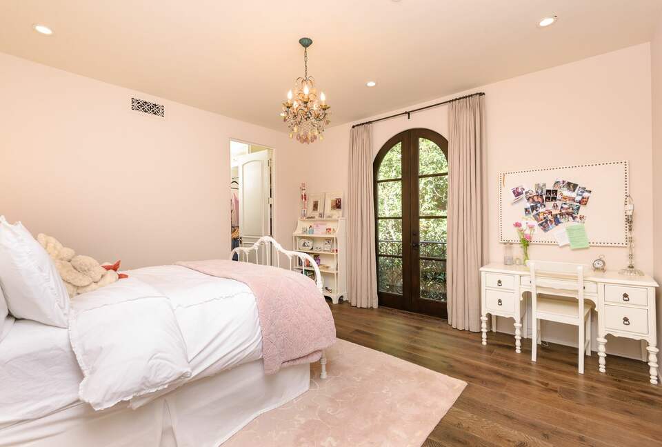 Home Exchange in Santa Monica, CA, second guest bedroom