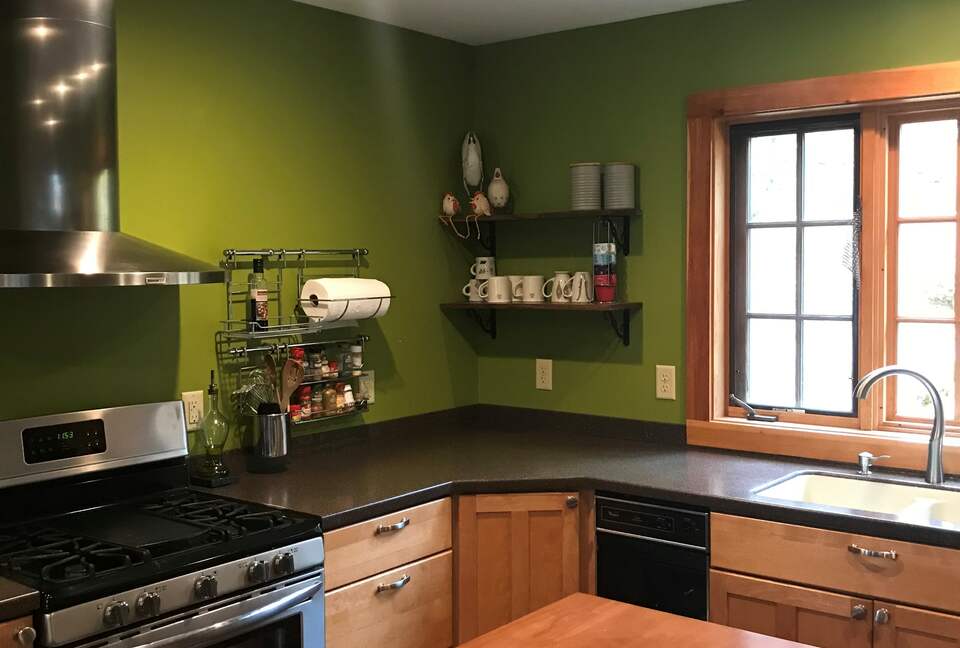 The Lakehouse - New Hampton, New Hampshire