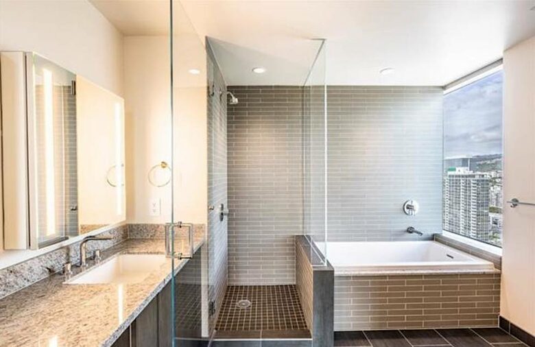 Heart of Kaka'ako Luxury Apartment - Honolulu, Hawaii