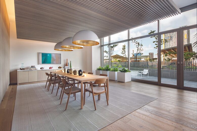 Heart of Kaka'ako Luxury Apartment - Honolulu, Hawaii