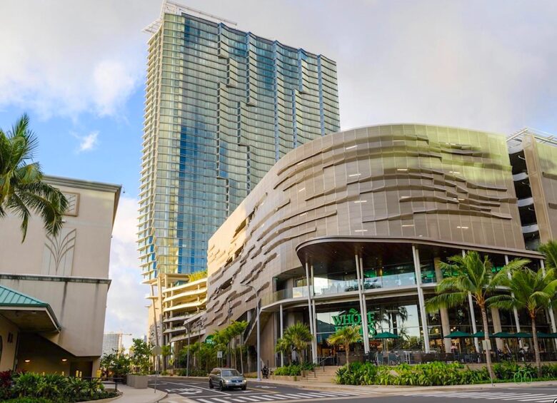 Heart of Kaka'ako Luxury Apartment - Honolulu, Hawaii