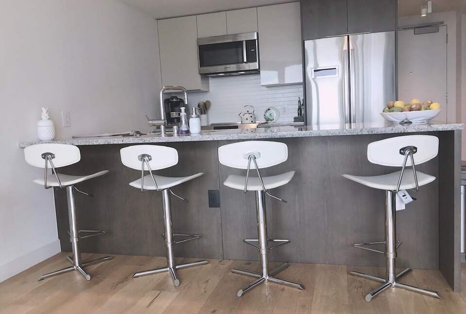 Heart of Kaka'ako Luxury Apartment - Honolulu, Hawaii