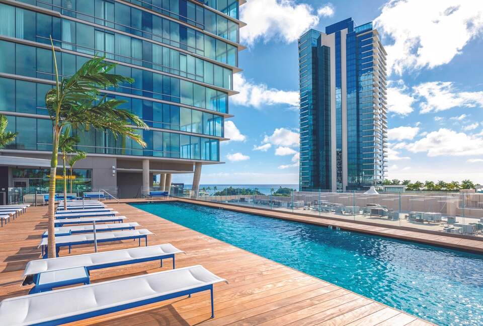 Heart of Kaka'ako Luxury Apartment - Honolulu, Hawaii