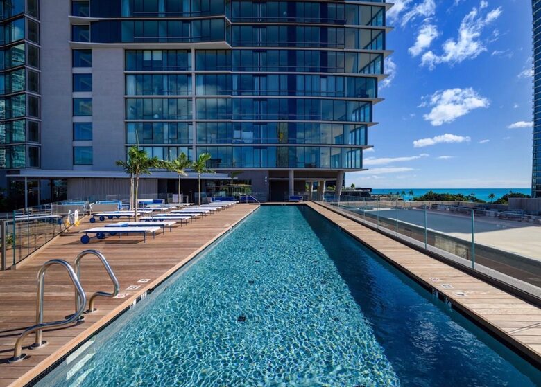 Heart of Kaka'ako Luxury Apartment - Honolulu, Hawaii