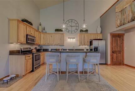 Home Exchange in Steamboat Springs, CO, custom kitchen