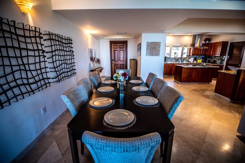 Home Exchange in St. John, USVI, formal dining room