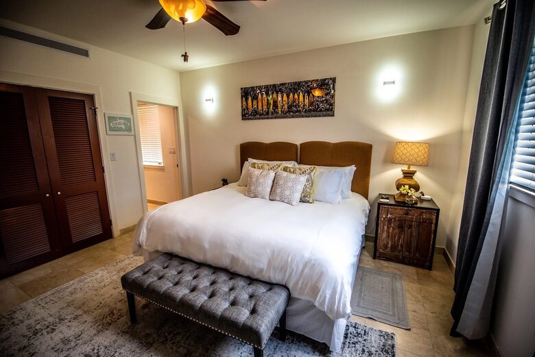 Home Exchange in St. John, USVI, spacious king guest bedroom