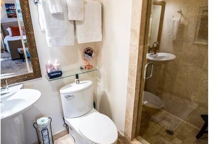 Home Exchange in St. John, USVI, guest bedroom en suite