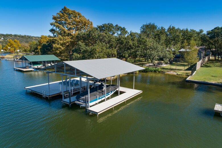 Lakefront Designer's Home on Lake LBJ - Kingsland, Texas