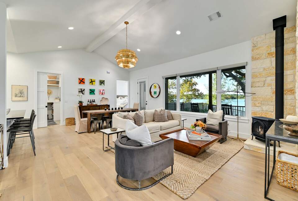 Lakefront Designer's Home on Lake LBJ - Kingsland, Texas