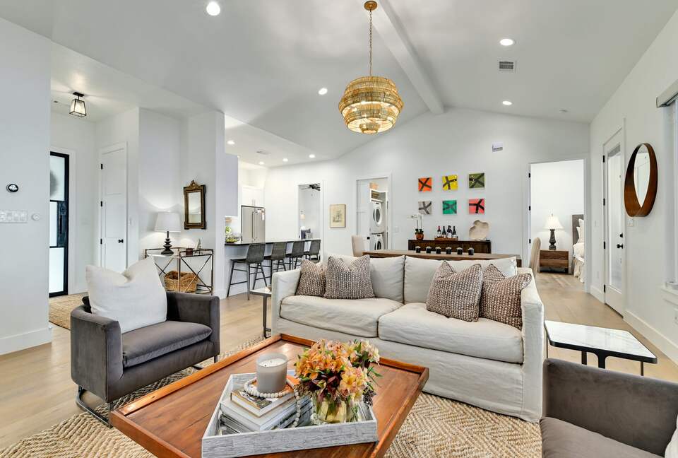 Lakefront Designer's Home on Lake LBJ - Kingsland, Texas