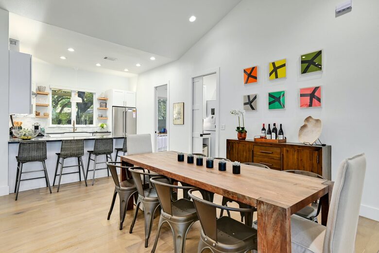 Lakefront Designer's Home on Lake LBJ - Kingsland, Texas