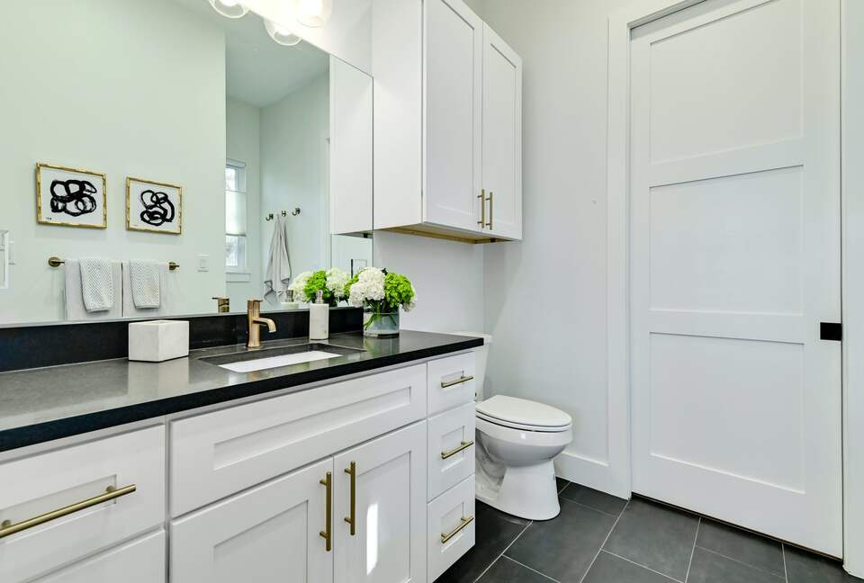 Lakefront Designer's Home on Lake LBJ - Kingsland, Texas