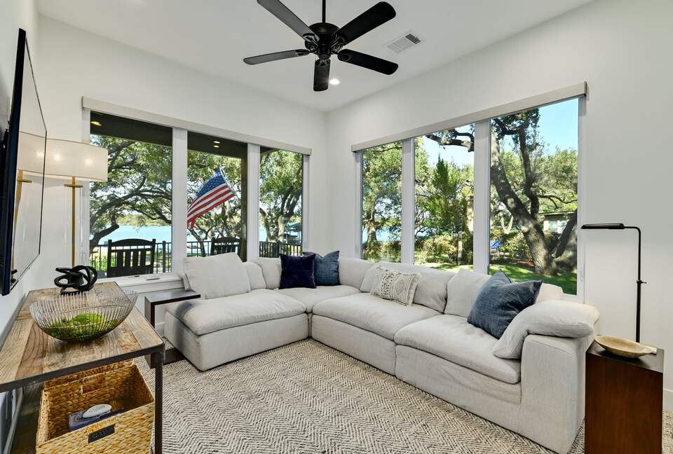 Lakefront Designer's Home on Lake LBJ - Kingsland, Texas