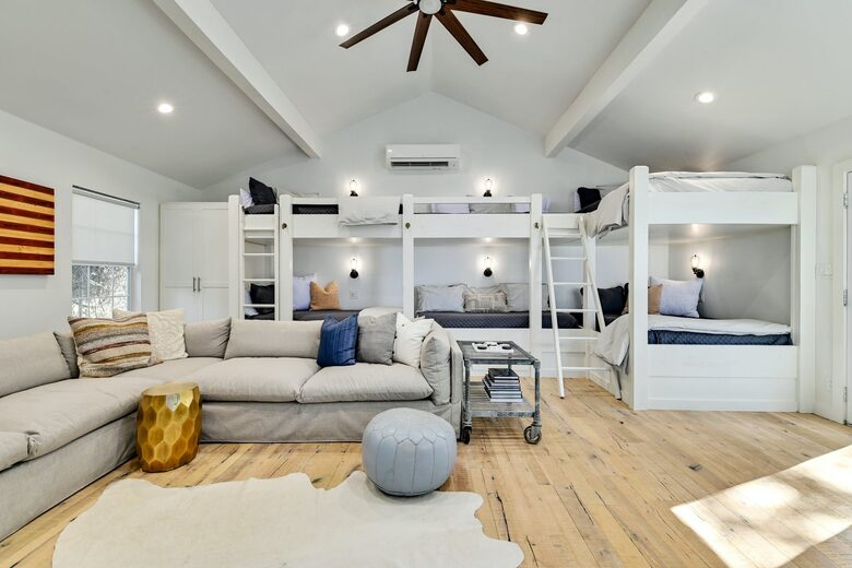 Lakefront Designer's Home on Lake LBJ - Kingsland, Texas