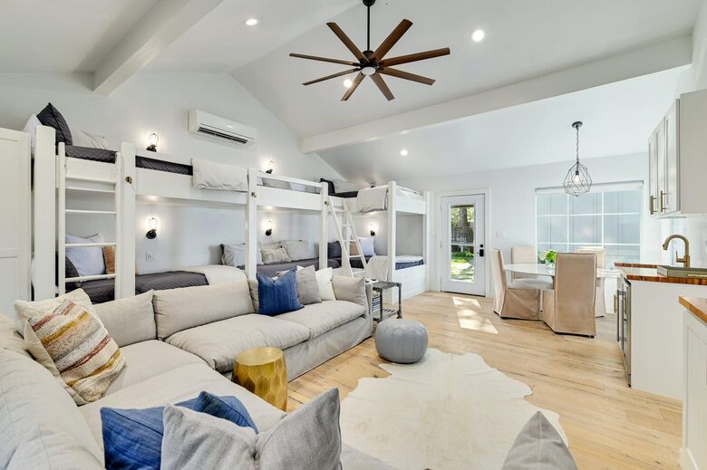 Lakefront Designer's Home on Lake LBJ - Kingsland, Texas