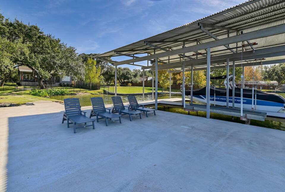 Lakefront Designer's Home on Lake LBJ - Kingsland, Texas