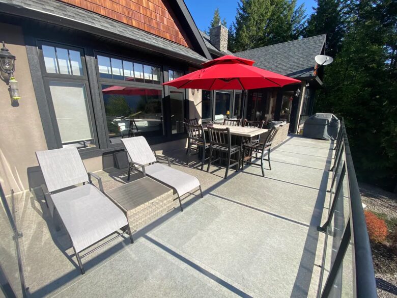 Home Exchange in British Columbia outdoor indoor living