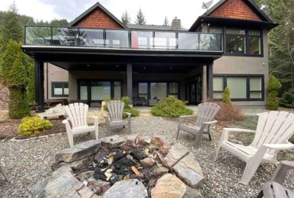 Home Exchange in British Columbia fire pit