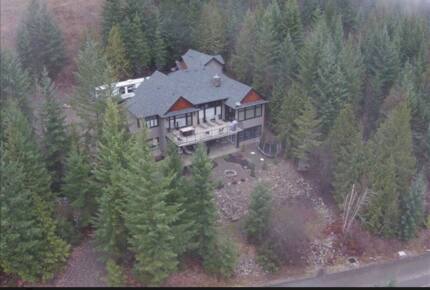 Home Exchange in British Columbia mountain side