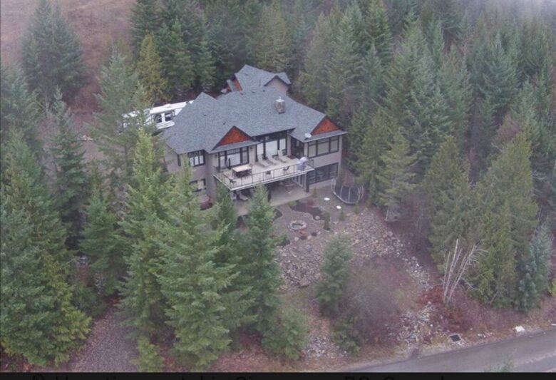 Home Exchange in British Columbia mountain side
