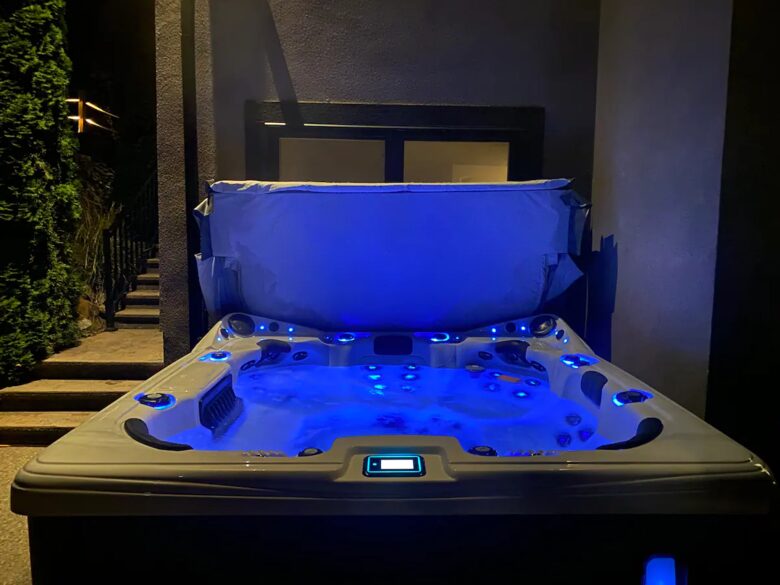 Home Exchange in British Columbia luxurious hot tub