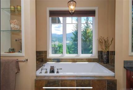 Home Exchange in British Columbia master en suite bath with views