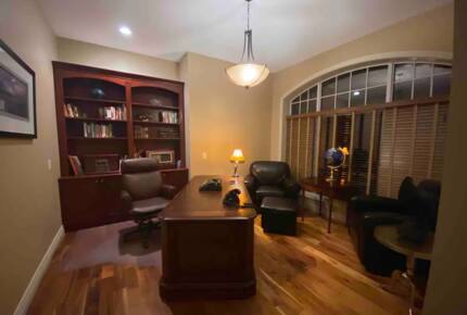 Home Exchange in British Columbia private office space