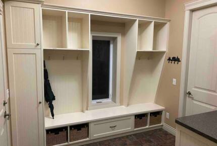 Home Exchange in British Columbia mudrooms space