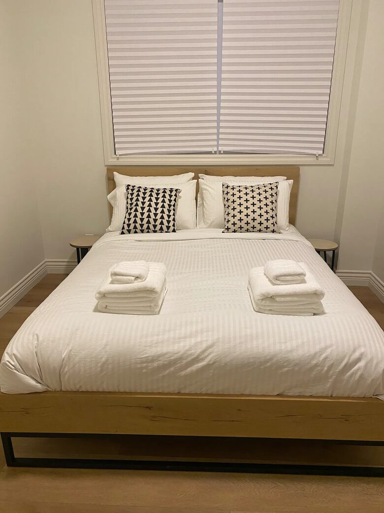 Home Exchange in British Columbia guest bedroom