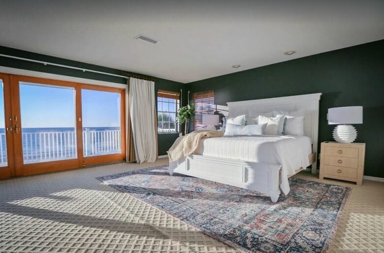 Home Exchange in Indian Shores, FL large master bedroom with views