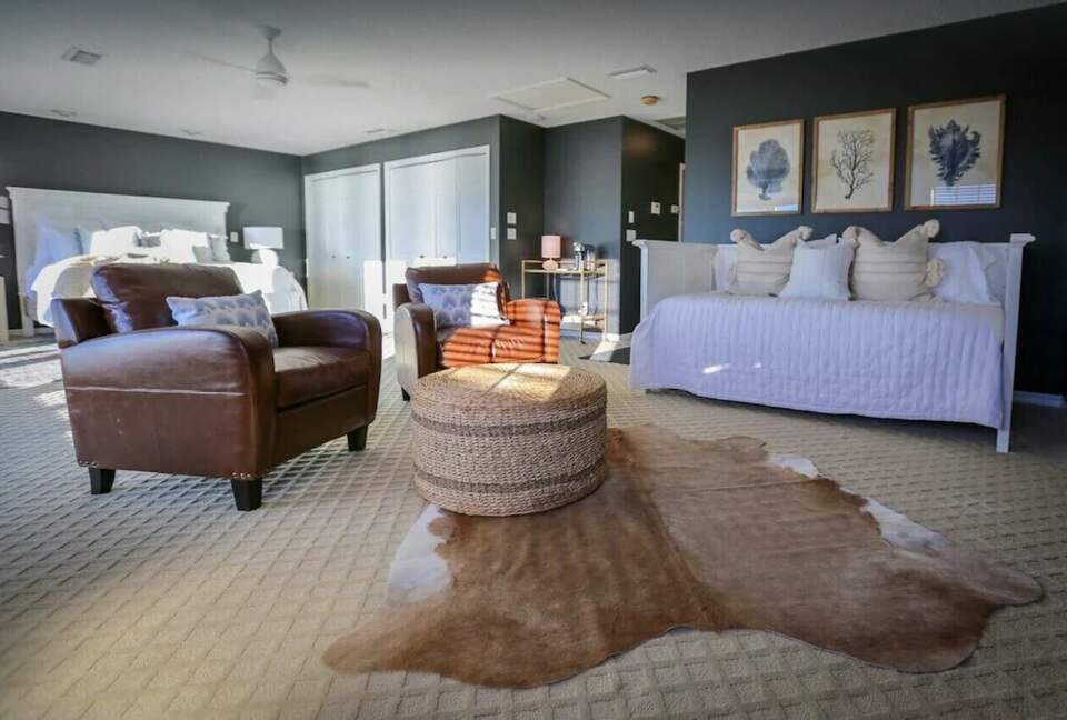 Home Exchange in Indian Shores, FL large master suite