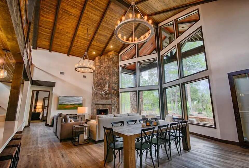 Retreat at Whispering Pines Luxe Cabin - Show Low, Arizona