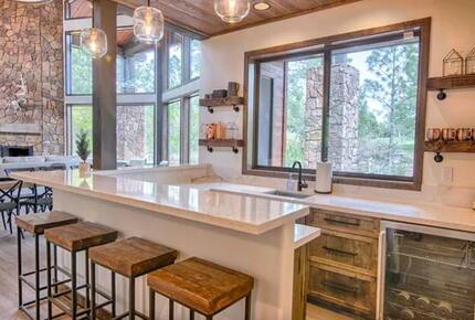 Retreat at Whispering Pines Luxe Cabin - Show Low, Arizona