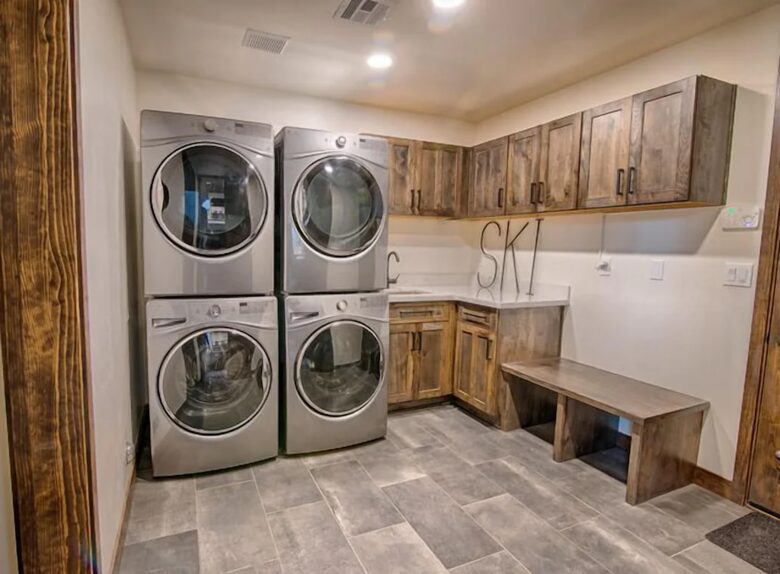 Retreat at Whispering Pines Luxe Cabin - Show Low, Arizona