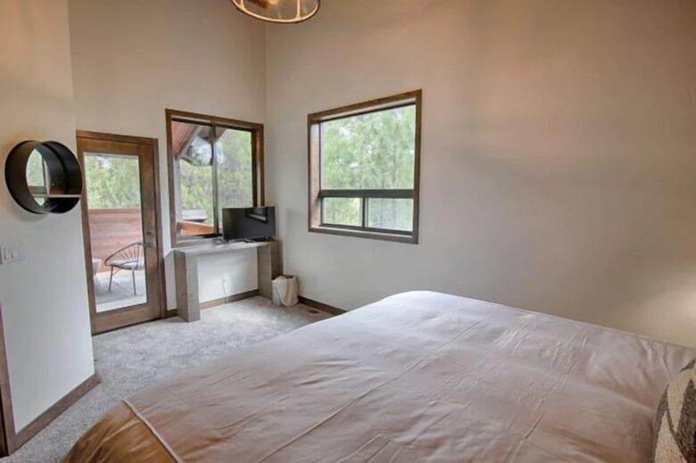 Retreat at Whispering Pines Luxe Cabin - Show Low, Arizona