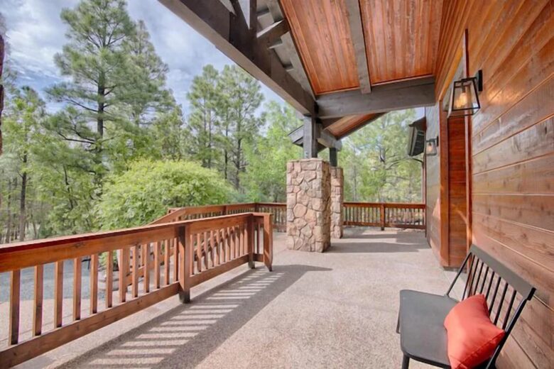 Retreat at Whispering Pines Luxe Cabin - Show Low, Arizona